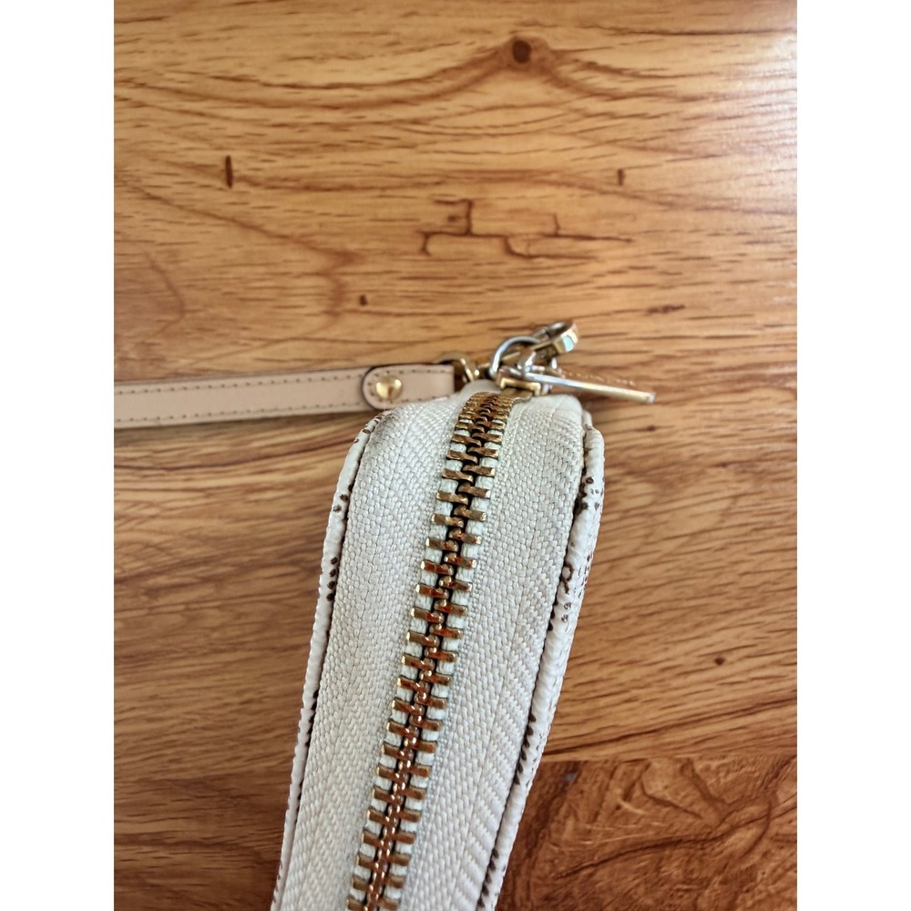 Michael Kors Jet Set MK Logo Zip Around Wristlet Wallet Vanilla Monogram Gold OS - Picture 12 of 16